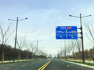 高桿燈有什么樣的優(yōu)勢(shì)特點(diǎn)？